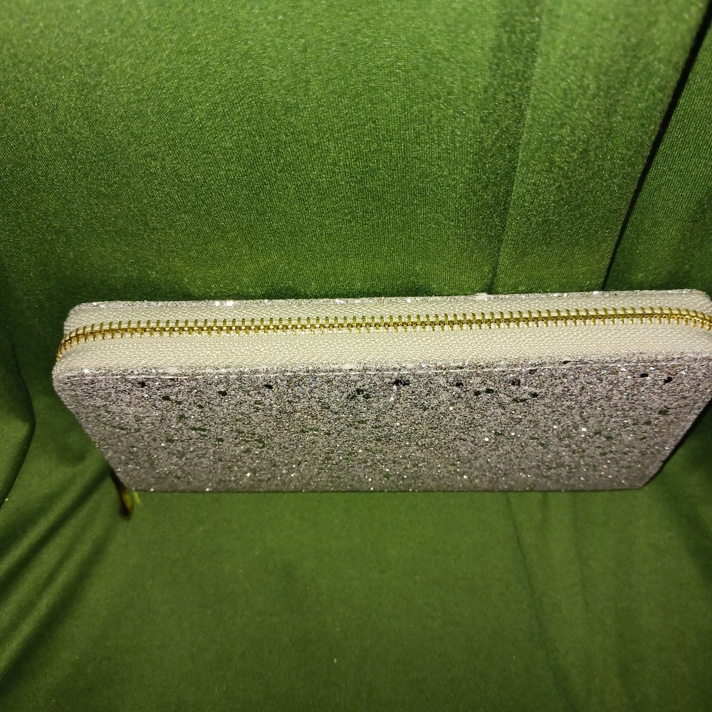 Sparkling Wallet - Picture 5 of 11